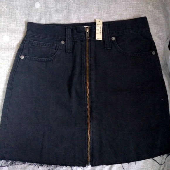 Madewell Denim A Line Mini Skirt in Lunar Wash - Picture 1 of 5